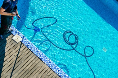 Ahwatukee pool vacuum options in AZ near 85048